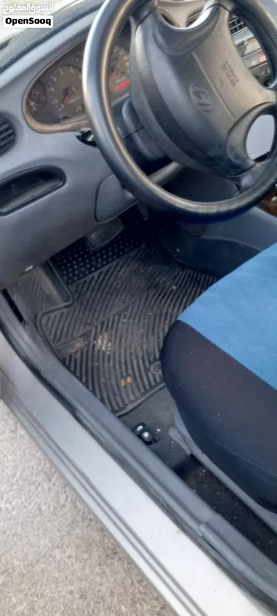 Hyundai Avante Standard 4