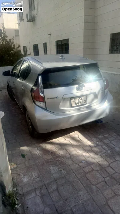 تويوتا بريوس Prius C 2