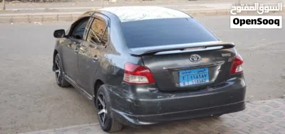 Toyota Yaris S 4