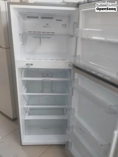 LG clean condition fridge for sale 3