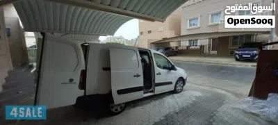 مندوب توصيل طلبات ميني باص جميع مناطق الكويت 3