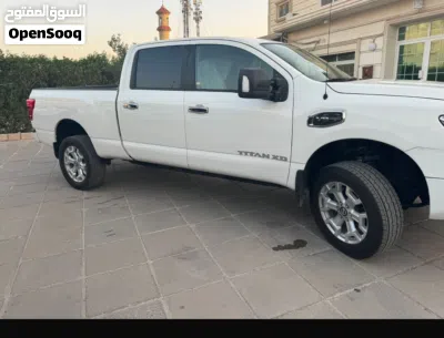 نيسان تايتن XD SV Midnight Edition 4