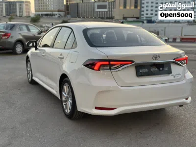 تويوتا كورولا Hybrid 3