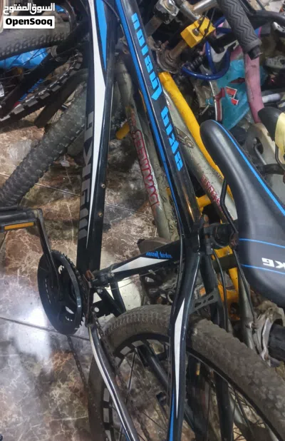 bicycle for sale very good condition all ok cool blue white shad 3