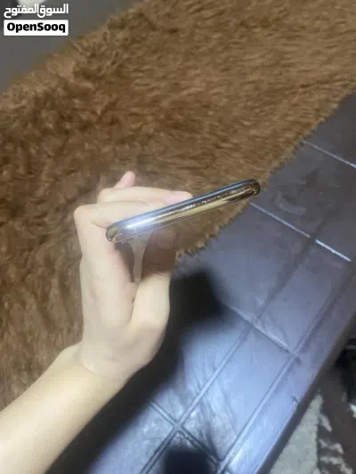 Xs max 64 جيجا 64 بطارية مش مفتوح ولا مصلح فقط فاصل بصمة وجه 2