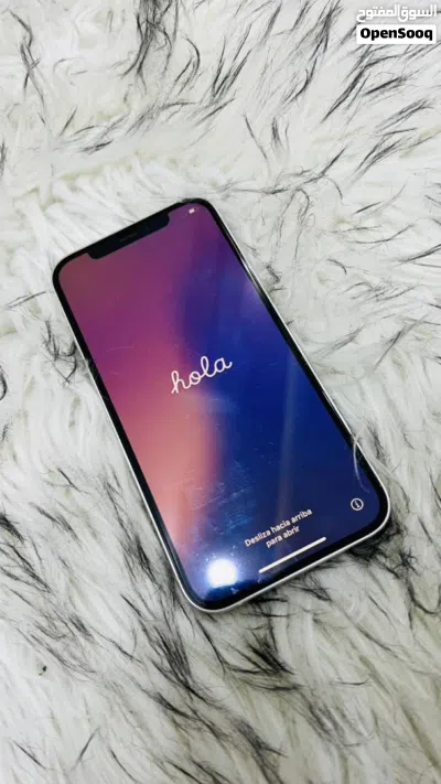 ايفون 12 عادي لون ابيض 2