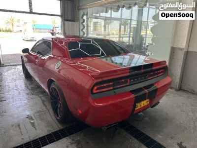 Dodge Challenger Srt8 2