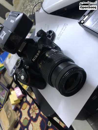 نيكون D3200 نضيفة مع تريكر 4
