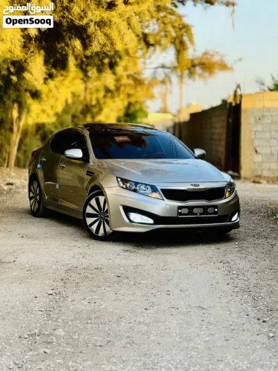 Kia K5 EX 2