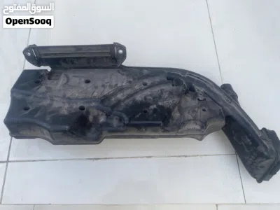 قطعة كامري air intake تركب فوق الراديتر 3
