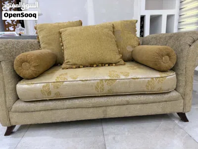 طقم كنب بحالة ممتازه للبيع بسعر150 4
