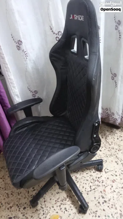 كرسي جيمنج بحاله ممتازه للبيع 3