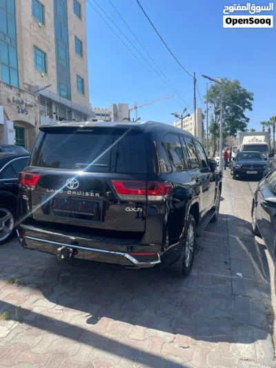 Toyota Land Cruiser GR 3
