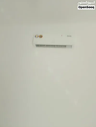 فرصة للبيع 3 مكيفات مركزية طن ونص ب 250 2