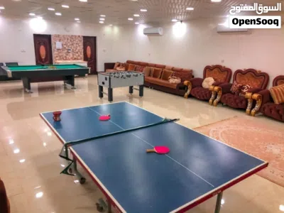 شاليه واستراحه للايجار اليومي في مسقط السيب غرفه بسرير مزدوج مطل على حوض سباحة 4