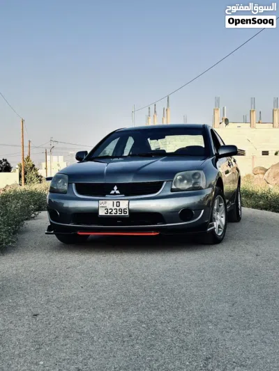 Mitsubishi Galant Standard 2