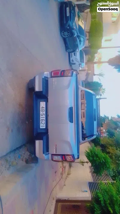 Isuzu D-Max Standard 2