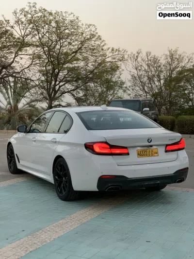 بي ام دبليو الفئة 5 530 4