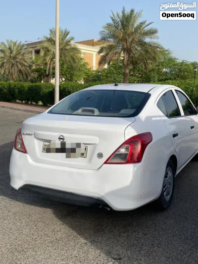 Nissan Sunny Standard 4