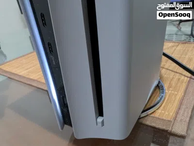 للبيع PlayStation 5 Slim سعة 1 تيرا بحالة ممتازة جداً استخدام شخصي لمدة شهر فقط معه الفاتورة بالضمان 3