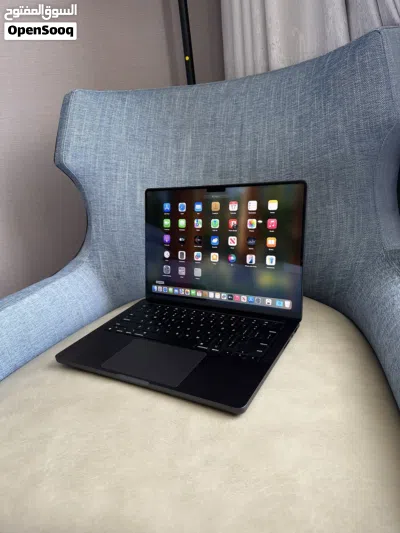 Apple MacBook Pro M4 14.2inch battery 100% بسعر مغري جدا 2