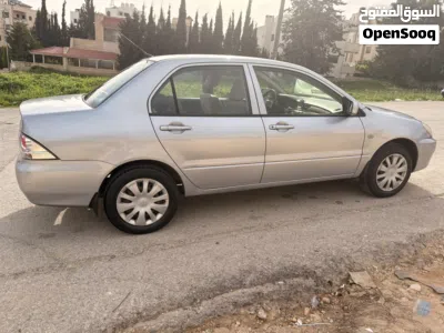 Mitsubishi Lancer GLS 2
