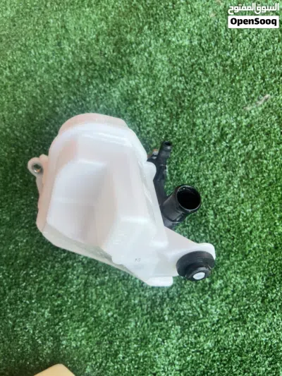 مطرة الراجع ل تويوتا بريوس2019-2022 اصليه مستعمل ياباني TOYOTA PRIUS 2019-2022 اصلي مستعمل ياباني 4
