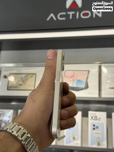 iPhone 14 128GB - مستخدم بحالة الوكالة ولا ربع خدش مش مفتوح ولا مغير اي شي وكل قطع اصلية 3