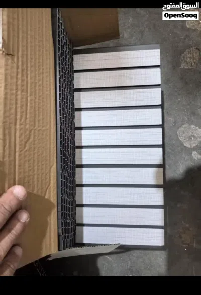 بديل الخشب PVC 30 سم ارتفاع 2.9 متر سماكة 9 ملم ألوان عصرية وحديثة بسعر خاص جداً 4 دنانير 3