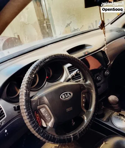 Kia Lotze 4