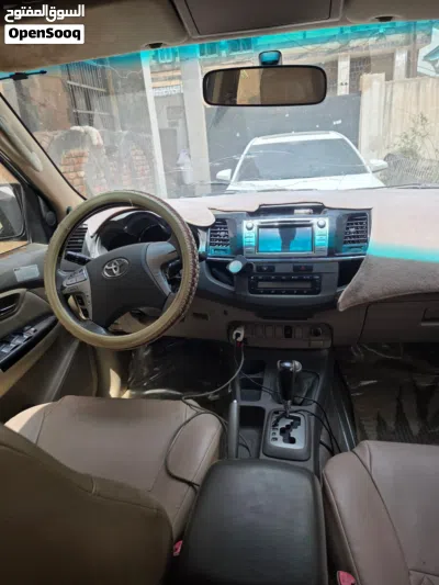 Toyota Fortuner SR5 2