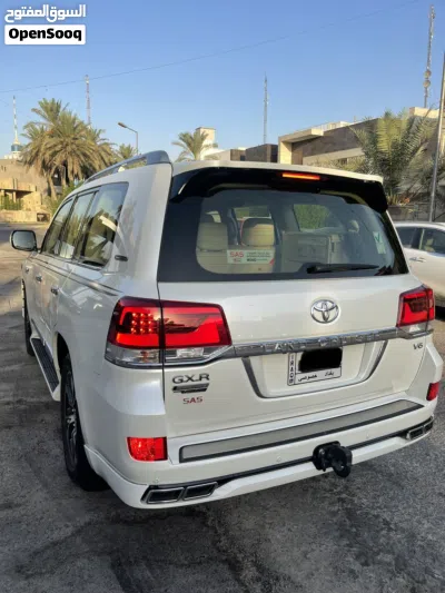 Toyota Land Cruiser GXR 3