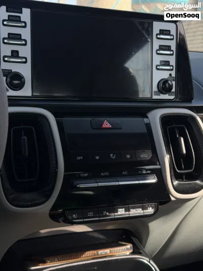 Kia Sonet Standard 3