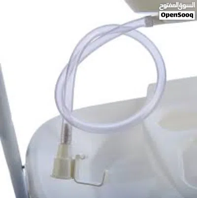 طاولة الغيار مع البانيو الخاص فيها من ماركة CAM متحرك ب رفين 3