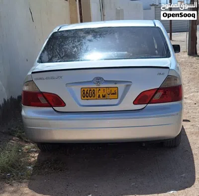Toyota Avalon XLE 2