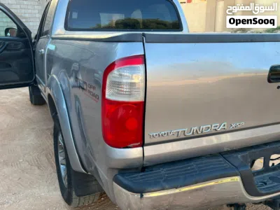 Toyota Tundra SR5 2