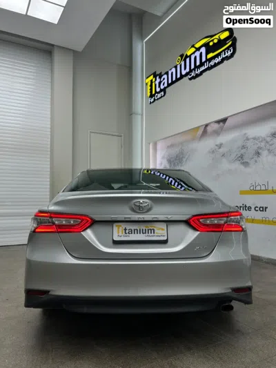 Toyota Camry XLE 3