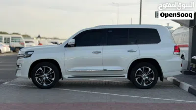 تويوتا لاند كروزر GXR 4