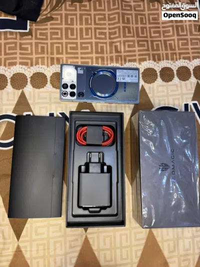 Red magic 11 Pro 512GB 16+12GB Ram 3