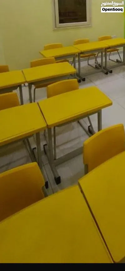 طاولات كراسي 2