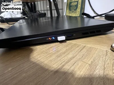 Acer nitro v16 ai RTX 5050 8G 2