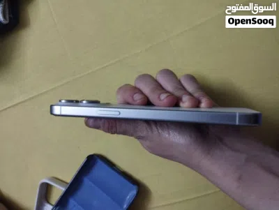 iphone 15 pro max للبيع بحالةالزيرو معفي ضريبة وتر بروف بالعلبة والشاحن الاصلي 2