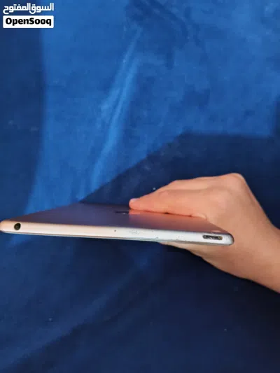 آيباد ميني 5 64 جيجابايت مستعمل بحالة ممتازة مع الكرتونة - شاشة 7.9 إنش 3