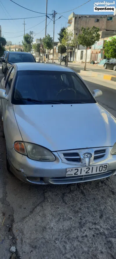Hyundai Avante Standard 2