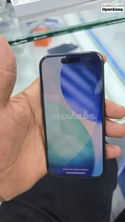 iPhone (15) black 3