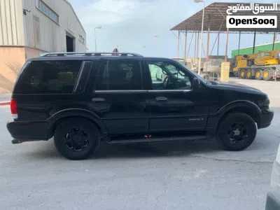 Lincoln Navigator Standard 3
