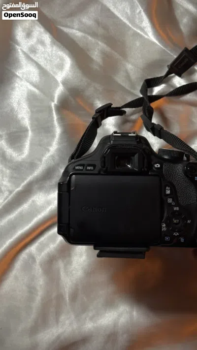 للبيع كاميرا Canon 600D DSLR مع كامل الملحقات الجاهزة للتصوير مباشرة. 2