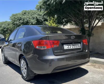 Kia Cerato Standard 2