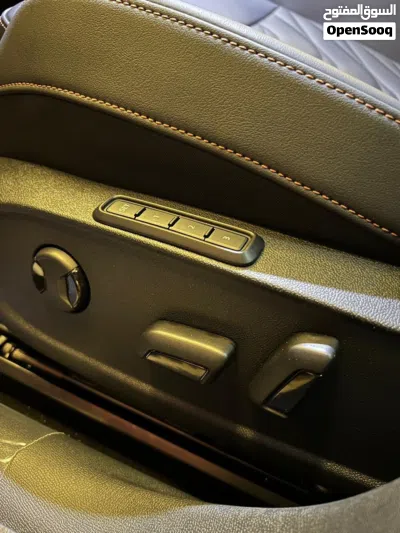 Seat Other 4