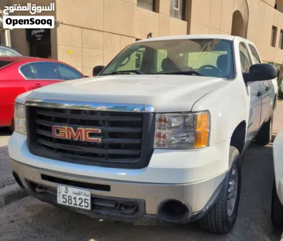GMC Sierra 2500 HD 2